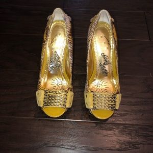 Naughty monkey high heels